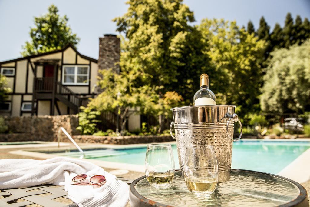 Harvest Inn St. Helena Exteriör bild